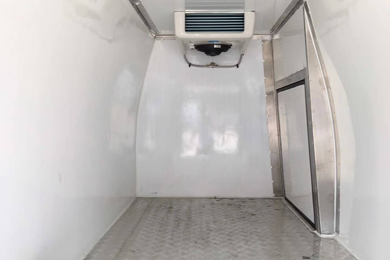 福田风景G7冷藏车
