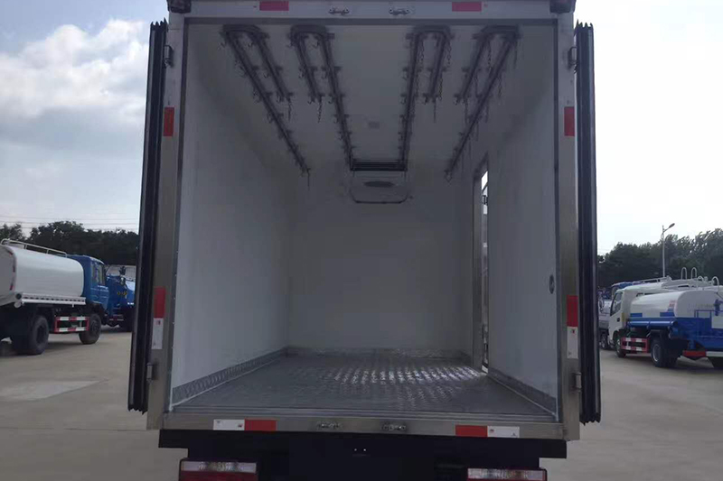 江淮帅铃窄体K336冷藏车