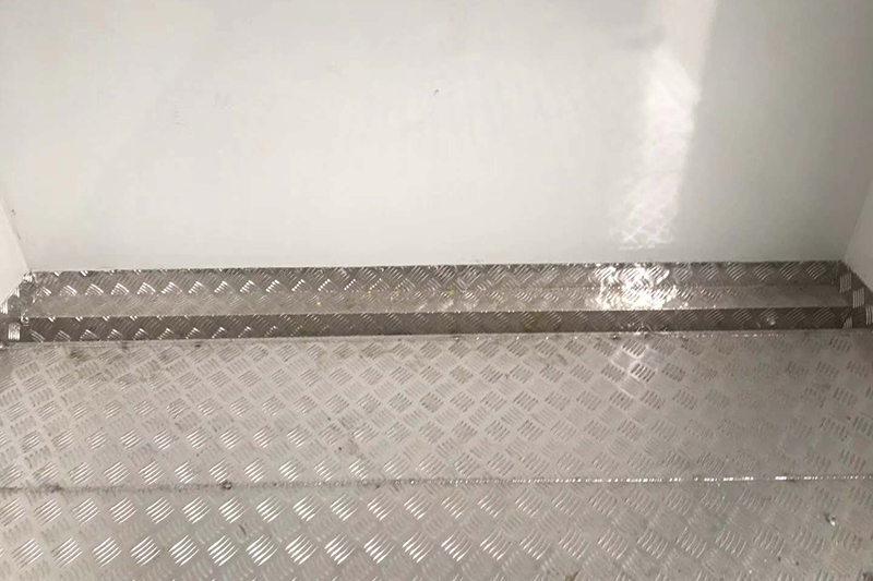 江淮骏铃V5冷藏车