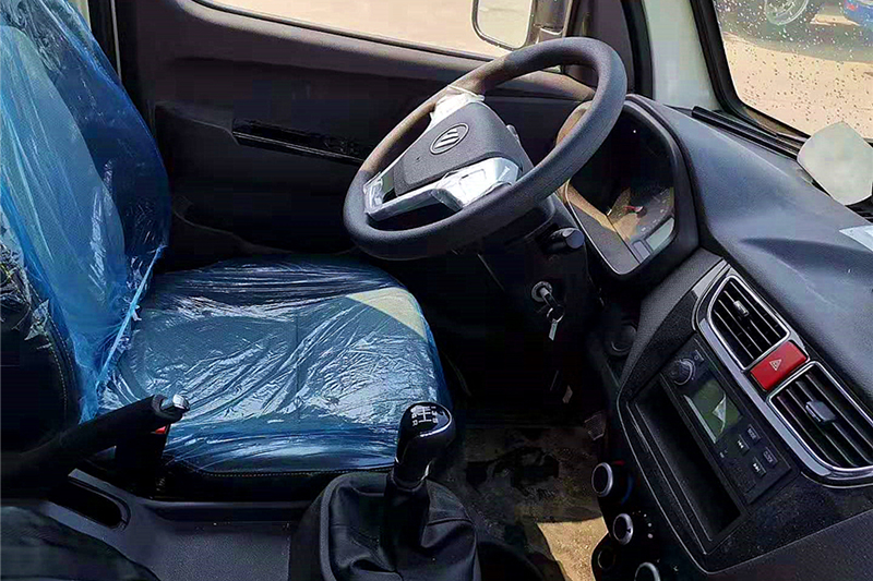 福田祥菱3米2后双轮冷藏车