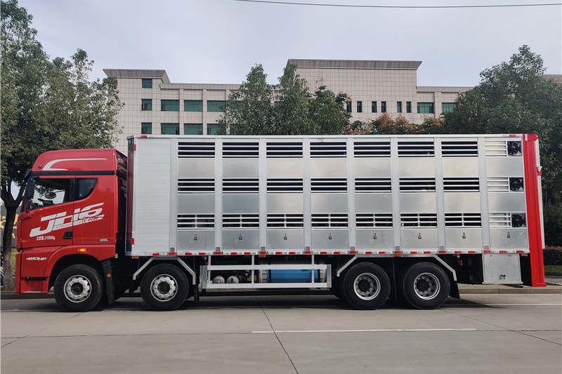 解放9.6米拉猪车