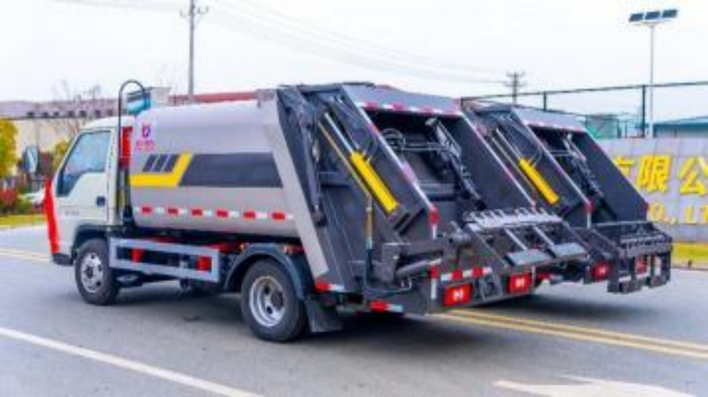 福田6方蓝牌压缩垃圾车